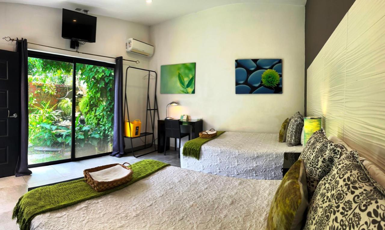 Hotel Boutique Valverde Santa Elena San Salvador Esterno foto