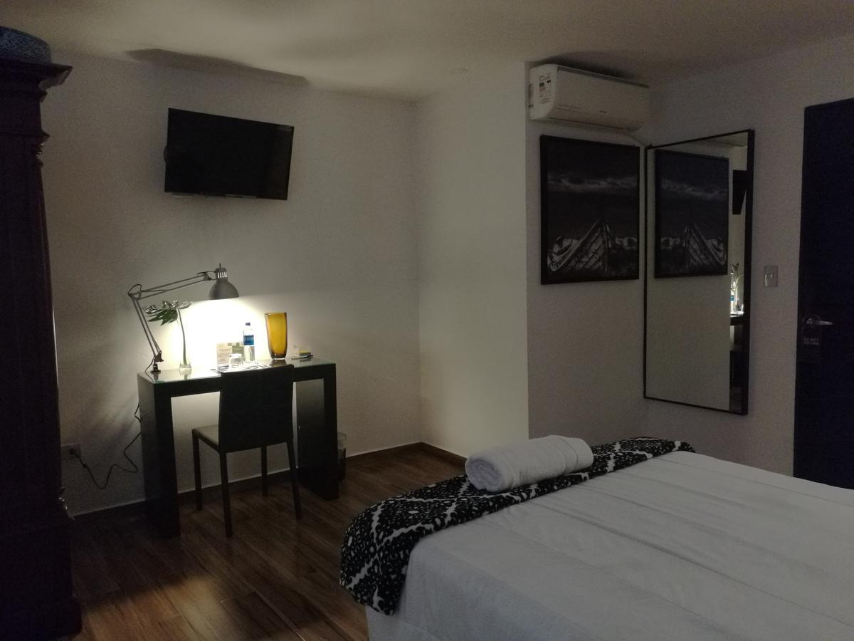 Hotel Boutique Valverde Santa Elena San Salvador Esterno foto